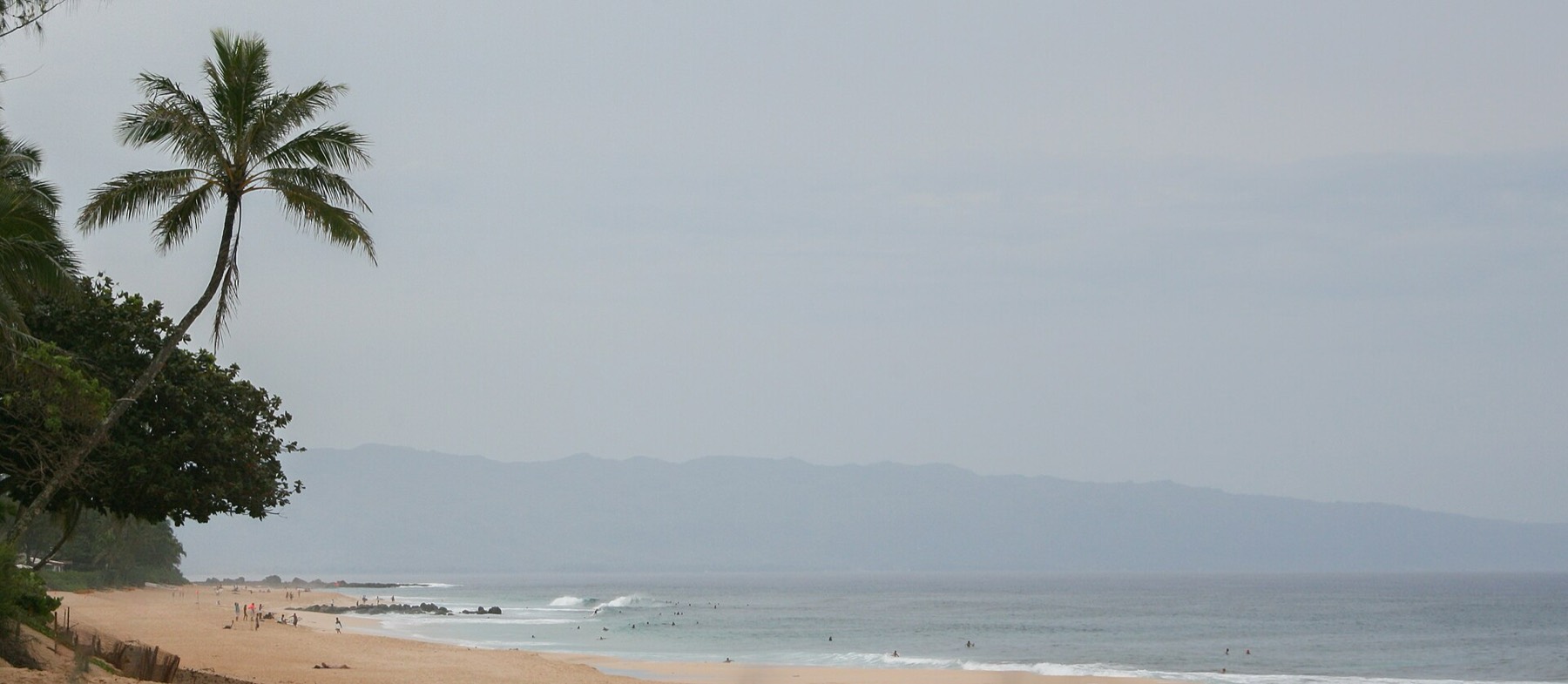 The shoreline at Ke Iki looking west along the beach
